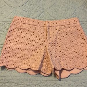 NWT Club Monaco Amber scallop shorts.